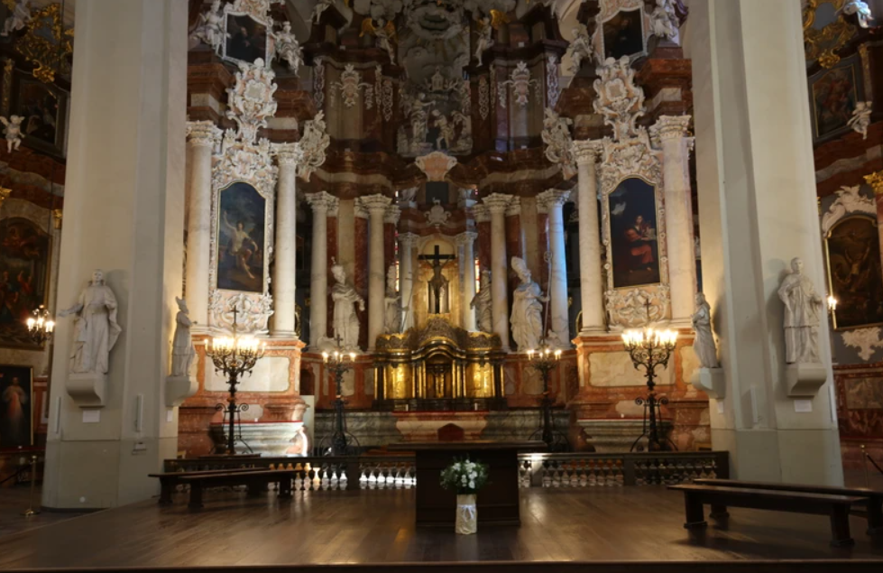 Vilniaus Šv. Jono Krikštytojo ir Šv. Jono apaštalo ir evangelisto bažnyčia. Vaidos Blažytės nuotr.
