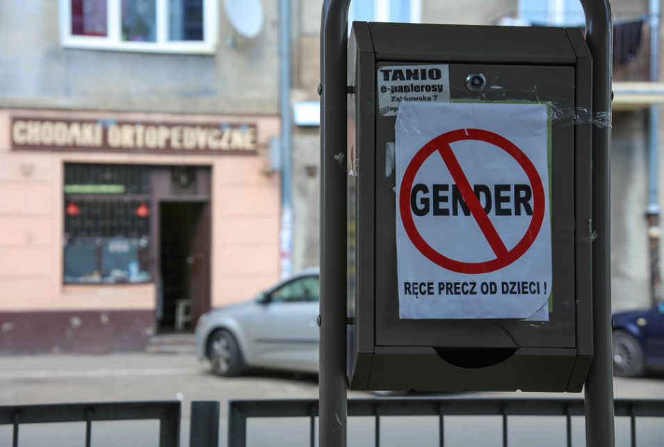 Antigenderistinis plakatas Lenkijoje, Paul Sableman, Flickr nuotr.