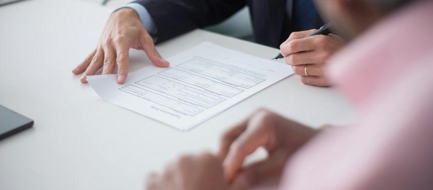 Pasirašomas susitarimas, Kampus Production'o nuotr.