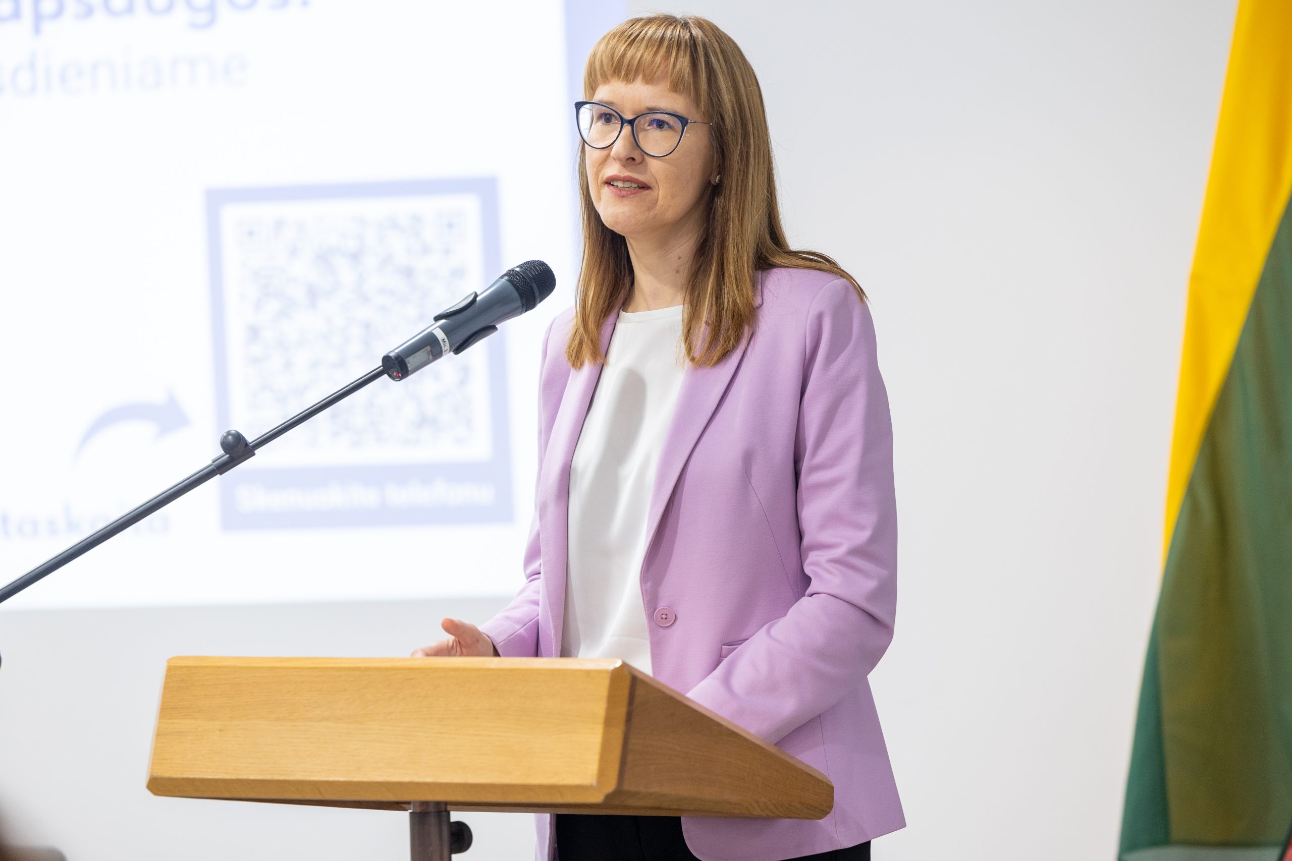 Erika Leonaitė, Lina Žižliauskaitė / Seimo kanceliarijos nuotr.